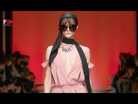 SALVATORE FERRAGAMO Spring 2022 Milan - Fashion Channel