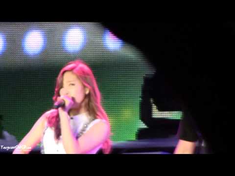 [Fancam] 121125 Taeyeon - Twinkle SMTOWN in Bangkok