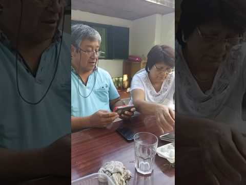 Hermanos Forma cantando folklore.Neuquén capital.