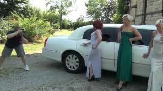 preview picture of video 'Limousine lincoln town car backstage -- Noleggio limousine e auto da cerimonia con conducente'