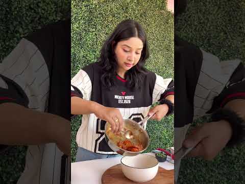 Tried Instagram Trending Tomato Chutney🔥...n itssss soooo good yrr😍#Shorts #TrendingRecipes #Viral