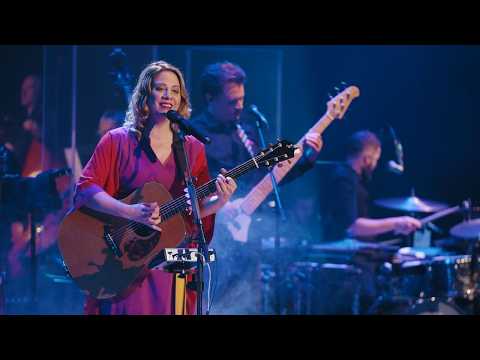 Aneta Langerová & Janáčkova filharmonie Ostrava - Malá mořská víla (oficiální video)