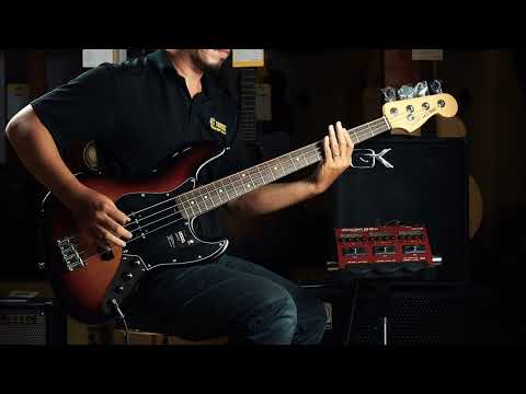 [FENDER AMERICAN PERFORMER JAZZ BASS] on Metal riff mode...