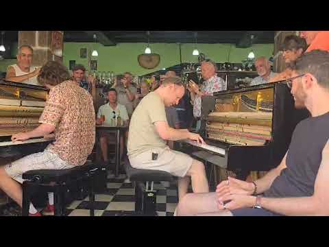 Albert Roberts and Lasse Jensen-fast  boogie woogie duet !