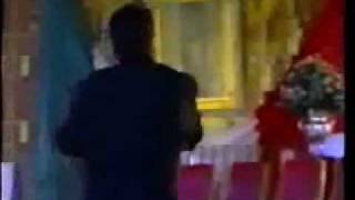 JUAN GABRIEL le canta a la virgen de Guadalupe.