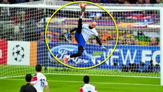 Top 10 Heroic Goal Saves in Football Histroy