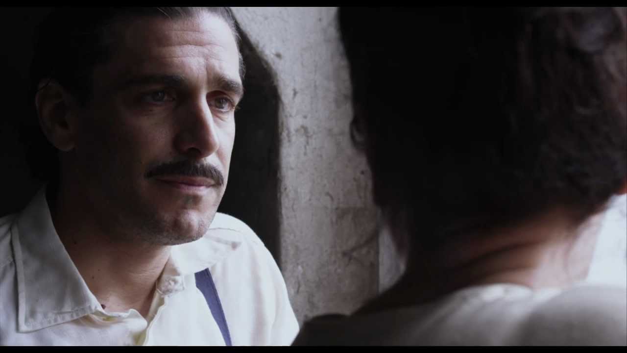 Cornelia frente al espejo (Trailer oficial HD, selecionar en la opción cambio de calidad  720)