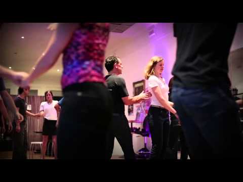 SALSA SUNDAYS IN FITZROY - MELBOURNE SALSA DANCE TV