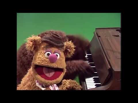 Muppet Songs: Rowlf and Fozzie - English Country Garden