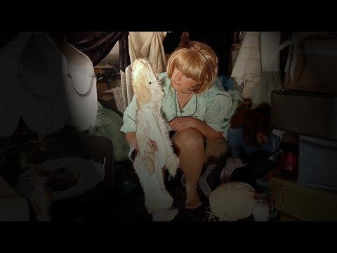 Cutie Beauty Garage Glam Yard Sale (suitcase 10)