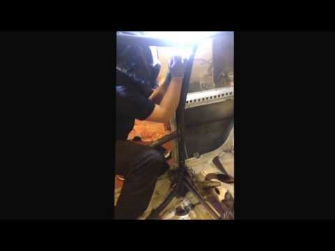 Tacking the new custom cages roll cage into my saxo vts