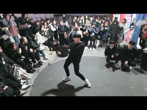 맥스(MAXXAM(MYM))-이찬욱(LeeChanWook)/  VERY NICE(아주 NICE) - SEVENTEEN(세븐틴) 20191203 홍대버스킹 직캠