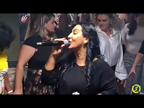 Lejla Leky - Misli mala da je centar svijeta Uzivo/2022