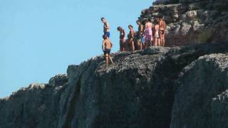 preview picture of video 'Rock - Cliff Jumping at Riu Tropicana'