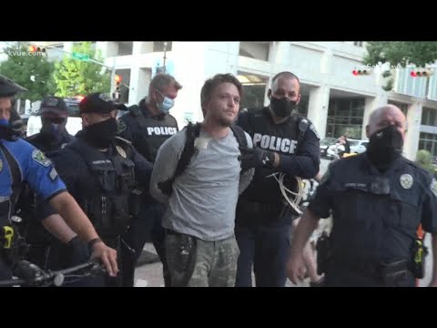 35 arrested during Austin weekend protests, more protesters calling for their release | KVUE