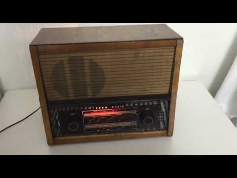 50's Vintage ​Ecko Model U2341 AM FM Valve Radio PL3231