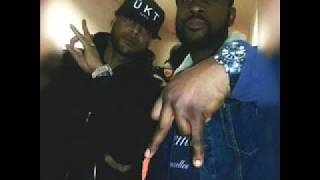 PARIS C&#39;EST LOIN  . BOOBA Ft DAMSO