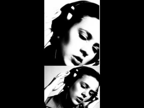 Calvin Harris feat Kelis - Bounce [HQ]