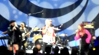 Too Much To Think About- B-52's, Ridgefield 3/4/12