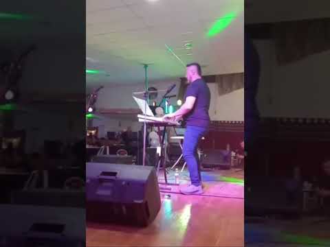 Ariel Martinez y su teclado Mágico general Alvear Mendoza Argentina 