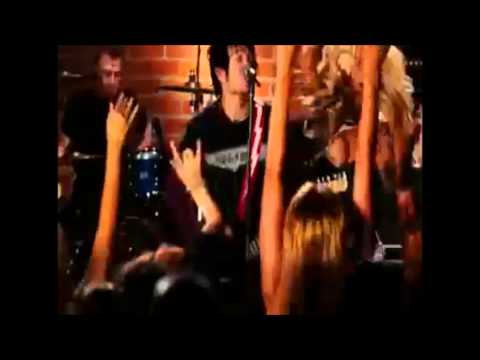 Sum 41 - No Reason (Music Video)