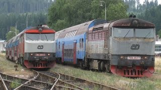 preview picture of video 'Czech Republic: CD class 749 Grumpy diesel at Zruc nad Sazavou on a Svetla nad Sazavou-Praha train'
