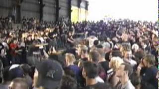 Throwdown - Raise your Fist [Live]