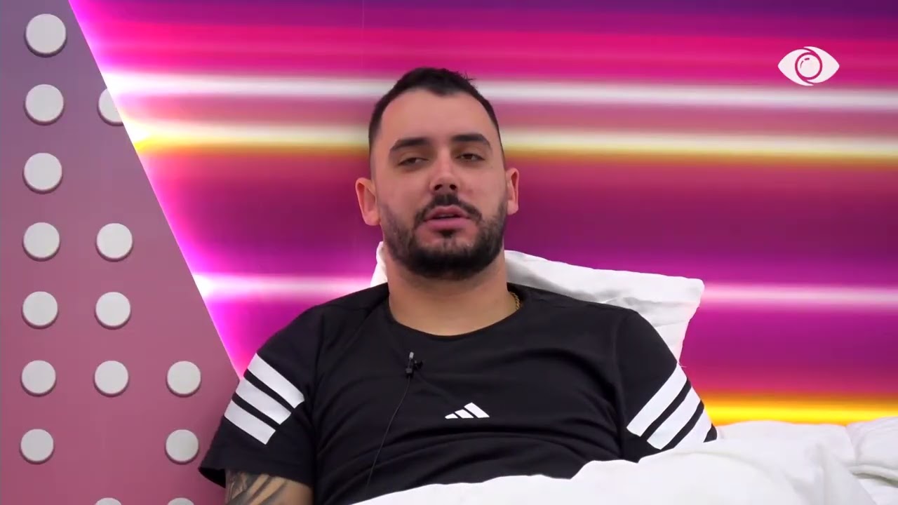 Dua t'iu shikoj të dy…/ Flori këshillon Stelinën për marrëdhënien e saj me Keijsin