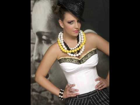 Tamara Todevska feat  Skeet Skeetara- Moe Vreme!  OFICIAL!