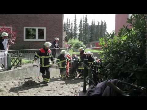 2011-08-23 Bauarbeiter unter Betonmauer begraben