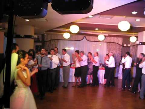 Dans Brasoveanca la petrecere nunta