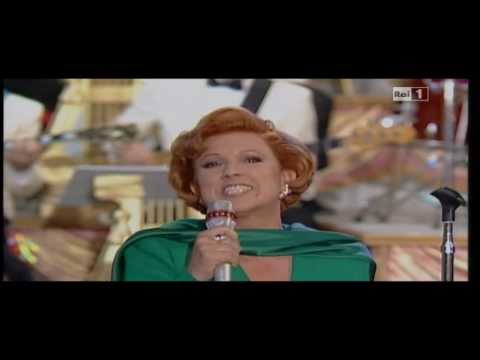 Orietta Berti in Quando l'amore diventa poesia. Live con Orchestra 1990