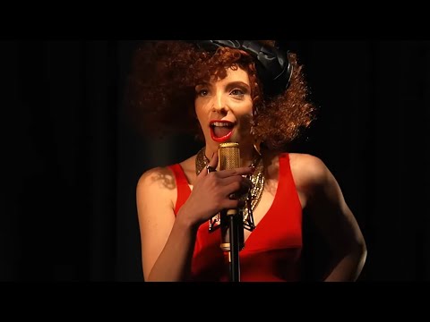 download lagu mp3 mp4 Chevonne, download lagu Chevonne gratis, unduh video klip Chevonne