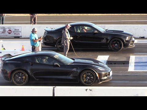 Zo6 Corvette vs Mustang Roush Stage 3 - drag race