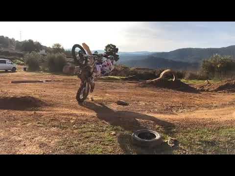 play with the bike -extreme enduro- pol tarres