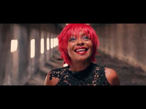 Jennifer Jones - Floating