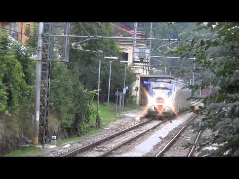 JAZZ ETR. 425-009 ARRIVO E PARTENZA STAZIONE DI ROBILANTE (CN) 25 - 8 - 2014.