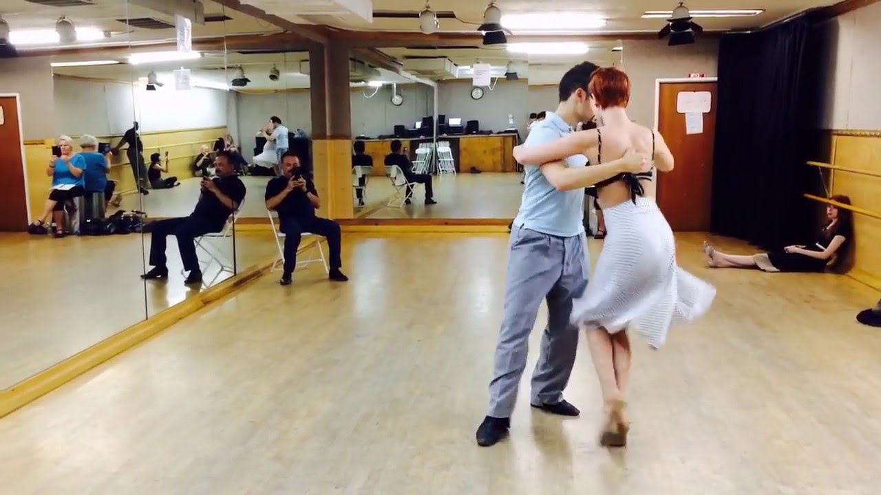 Tango 205: Milonga - the box w traspie