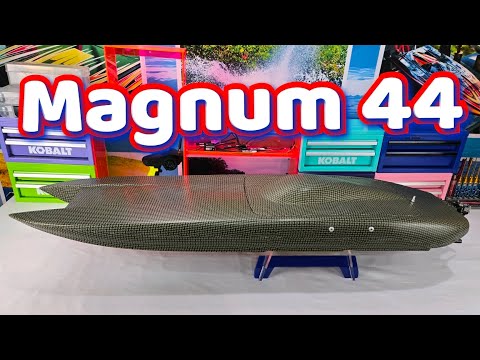 Super Fast Rc Boat Magnum Twin Cat in Stunning Carbon/Kevlar by Oxidean Marine 