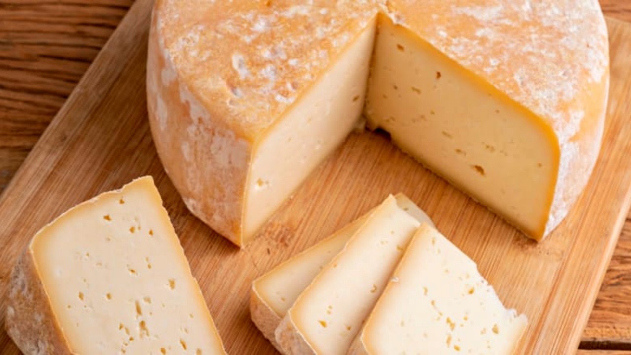 Queijo Mineiro Meia Cura e Requeijão Cremoso de Copo Feito do Soro 🧀 Marilene Sarah Fialho