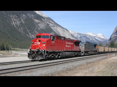 Railfanning the CP Rail Laggan Subdivision Field B.C. April 18, 2016 Train 601