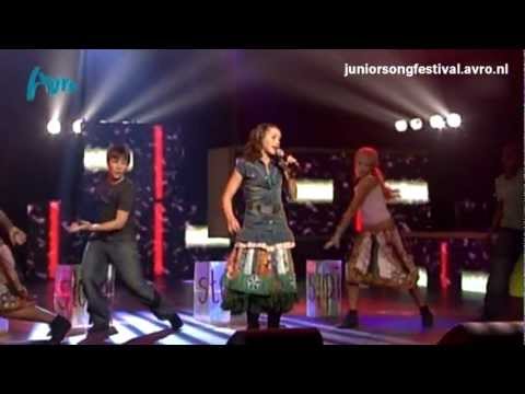 Tess - Stupid - Halve finale Junior Songfestival 2005