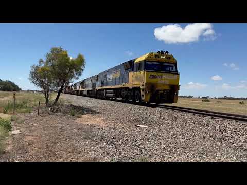 7PM5 Pacific National Intermodal at Penfield heading to AFT