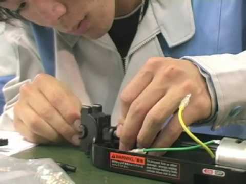 RCカーの駆動系統組立