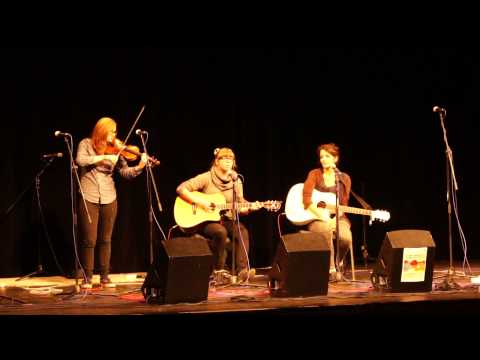 Foxies on the RooF - Foxie & the Band - Destrukční sebe