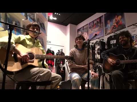 1/5 Tegan & Sara - I Can't Grow Up (Acoustic) First Performance! @ Rough Trade, NYC 10/21/22