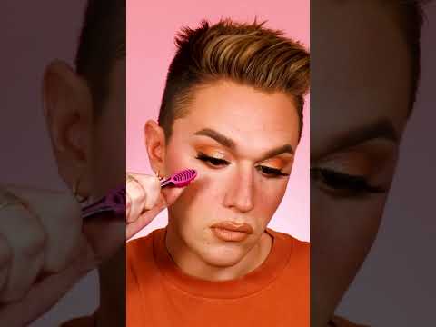 Faux Makeup Freckles!! 🤩 👉🏼 #JohnnyRossMakeup