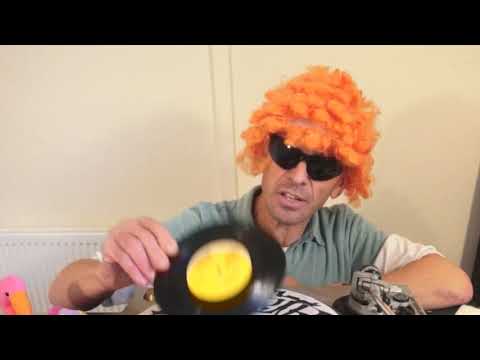 VIDEO 12 DJ LESSONS FOR KIDS WHAT IS A VINYL TURNTABLE BY ELLASKINS THE YOUTUBE DJ TUTOR