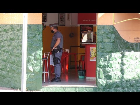 PM encontra máquinas caça-níqueis escondidas em um bar