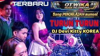 Download lagu TERBARU ORIGINAL ✈️ TURUN TURUN KALAU MAU TERBANG ✈️ DJ DEVI KITTY KOREA OT WIKA SANG PENJELAJAH mp3 Download lagu TERBARU ORIGINAL ✈️ TURUN TURUN KALAU MAU TERBANG ✈️ DJ DEVI KITTY KOREA OT WIKA SANG PENJELAJAH mp3